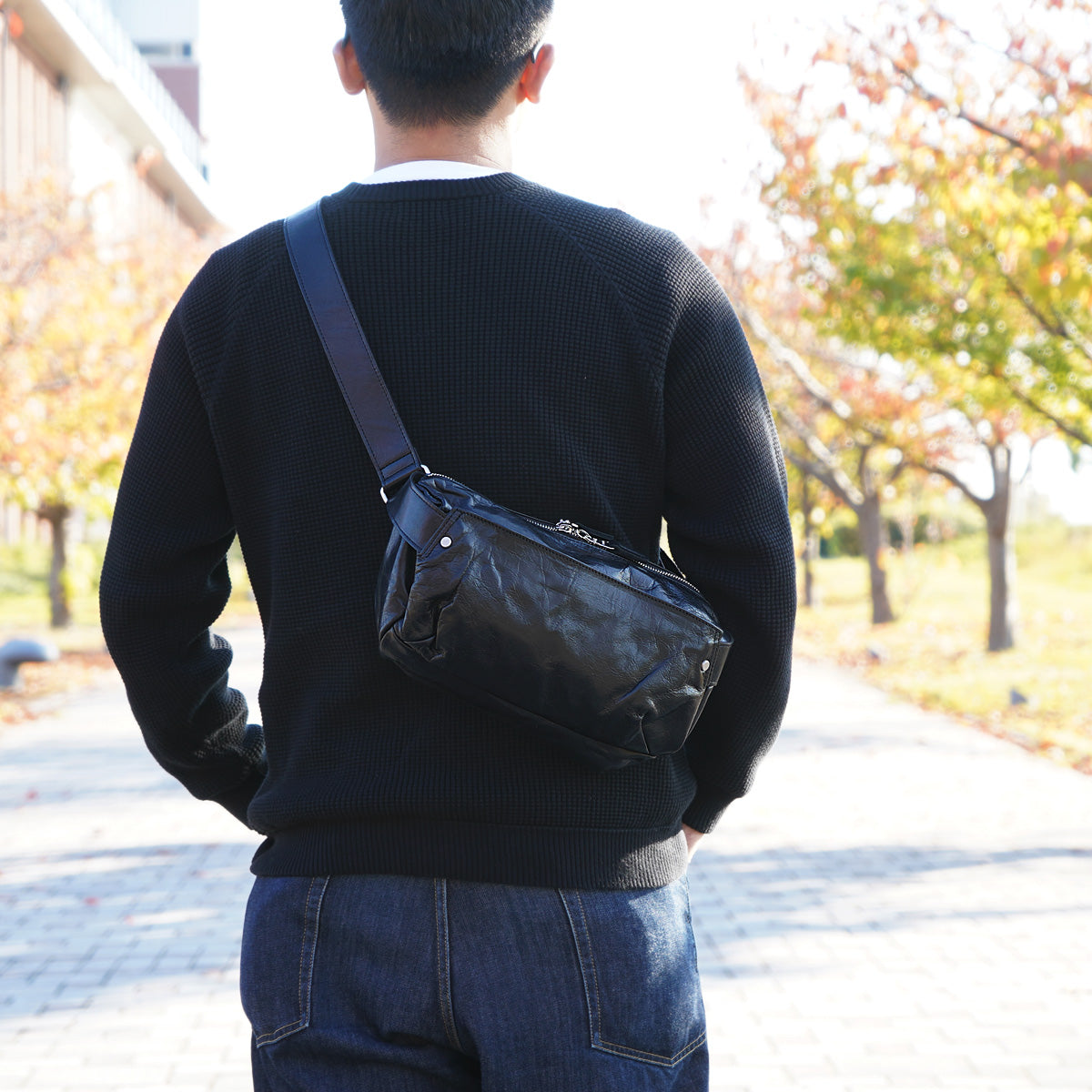 Full-Chrome Body Shoulder Bag KOT850