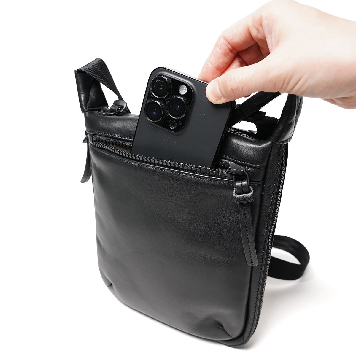 Glossy Expandable Vertical Shoulder Bag LZKM1500