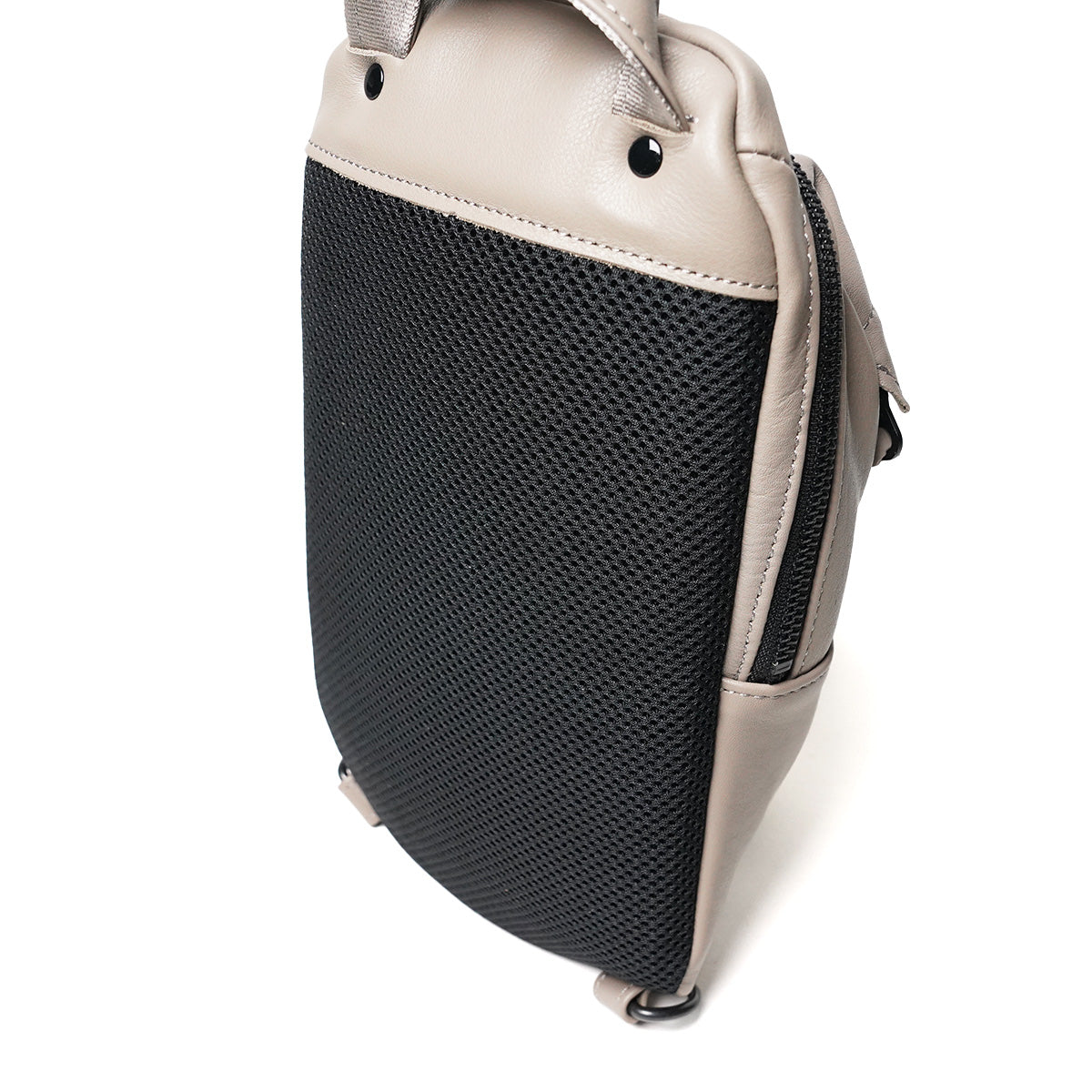 Oil-Soft Leather Vertical Body Bag YNM991