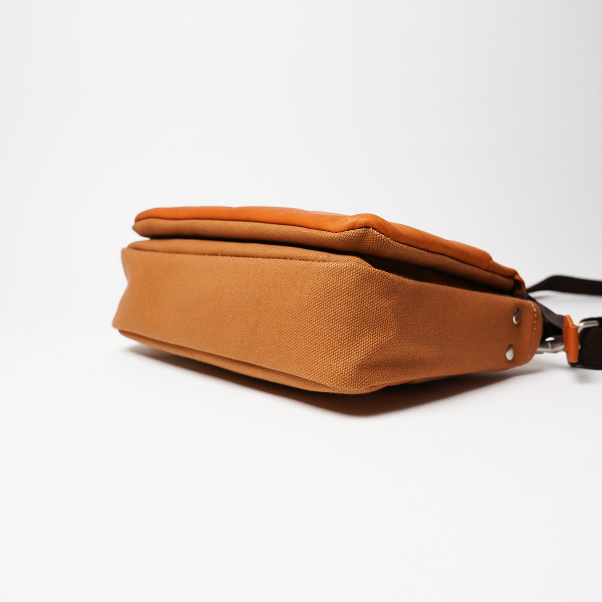 Glove Leather Horizontal Mini Shoulder Bag YNM233