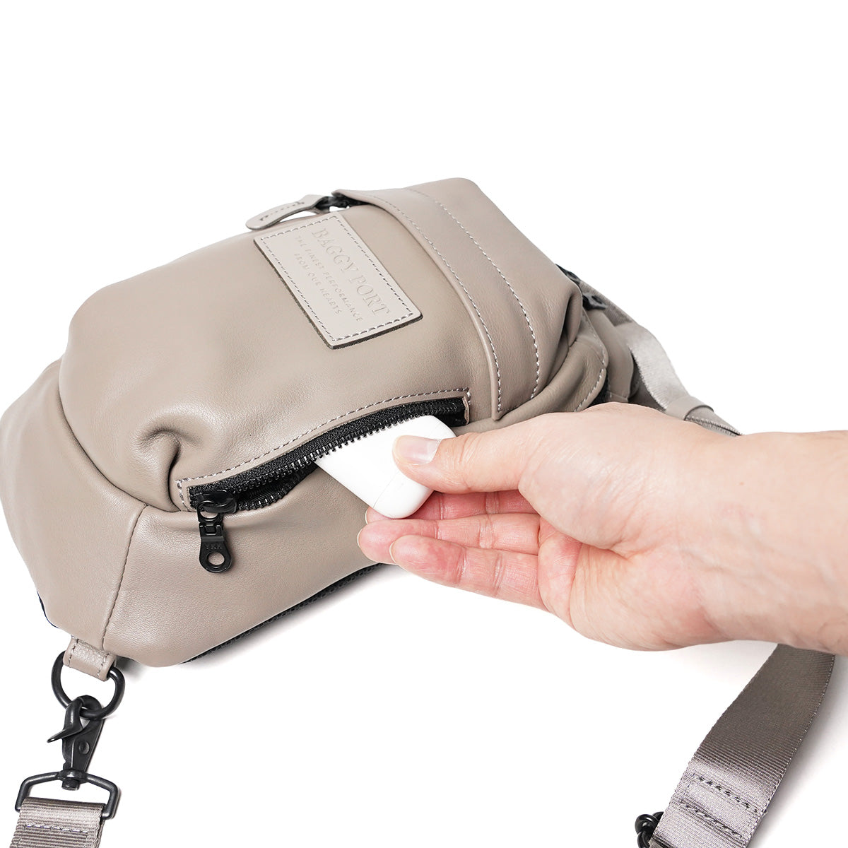 Oil-Soft Leather Vertical Body Bag YNM991